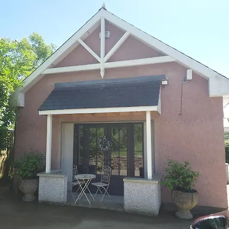 Chalet Apple Blossom New Ross