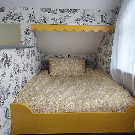 Apple Blossom Chalet New Ross