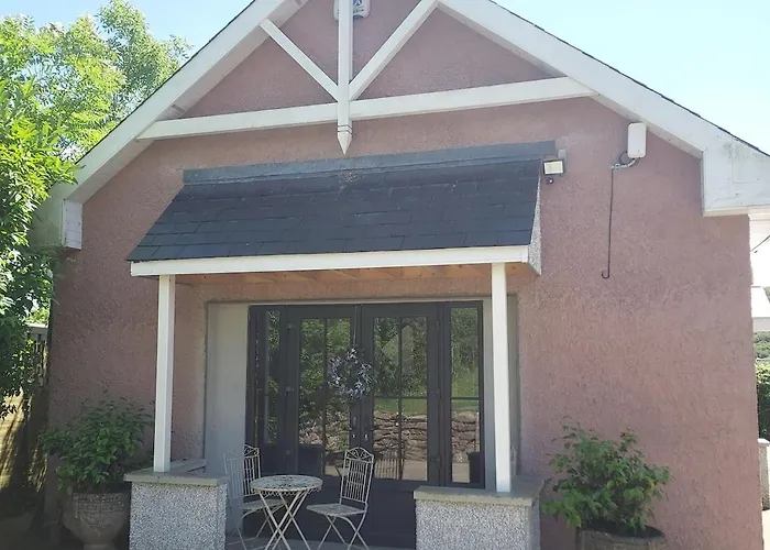 Chalet Apple Blossom New Ross